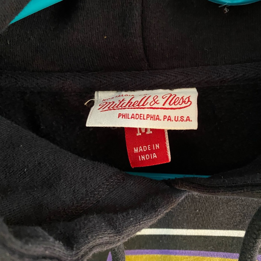 Toronto Raptor’s, Mitchell & Ness, size medium - Picture 4 of 8
